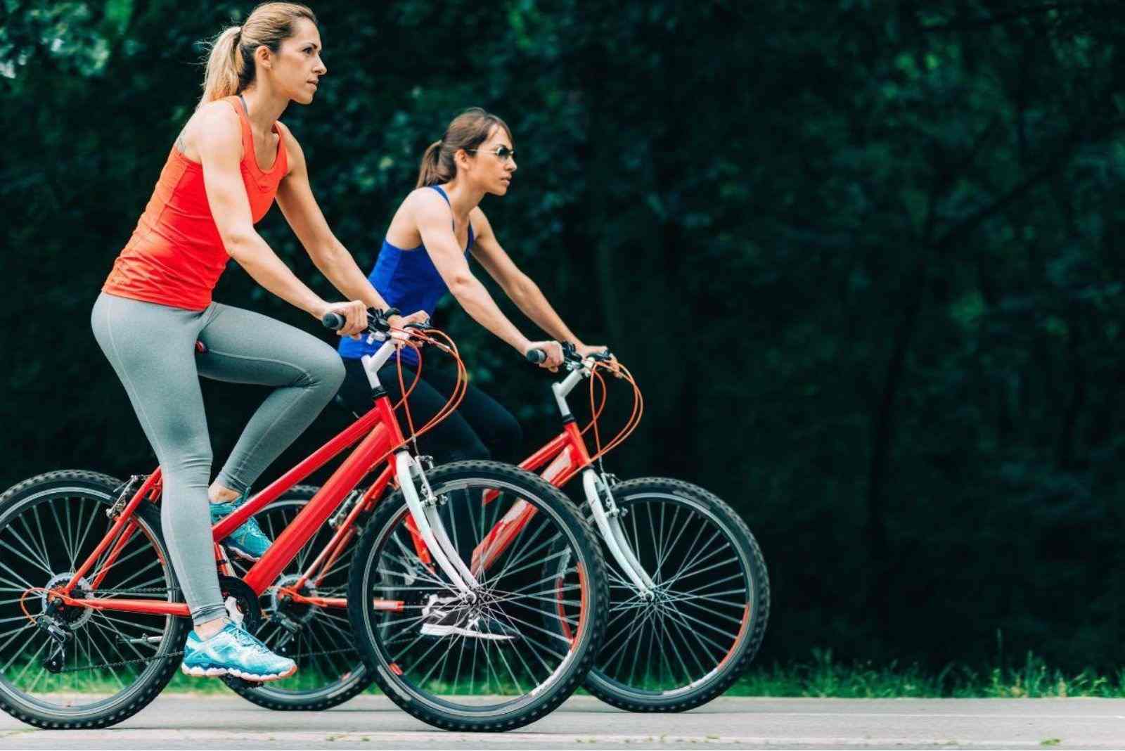 You are currently viewing Unveiling the Incredible Benefits of Cycling for Women